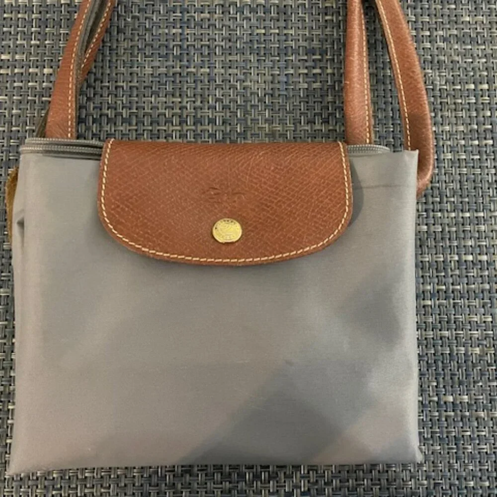Longchamp Le Pilage Tote - Picture 5 of 5
